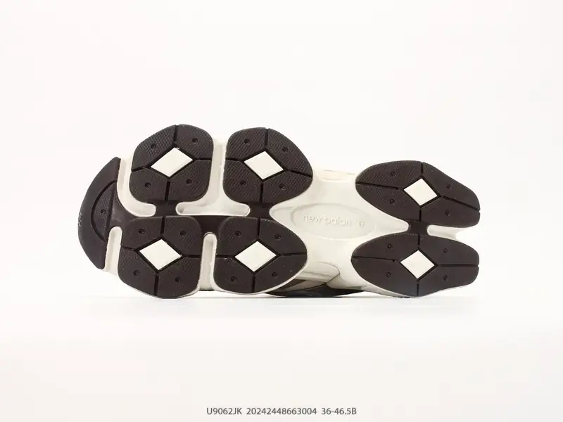 New Balance Scarpe sportive Retro Suede Patchwork U90602JK #20242448663004
